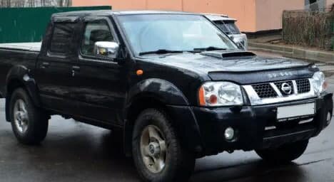 Дефлектор капота (мухобойка) NISSAN NP300 с 2008 г.в. (Ниссан НП300) Вип Тюнинг